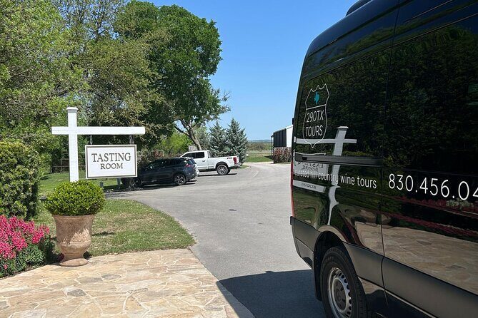 Luxe Hill Country Private Wine Adventure with Gourmet Lunch - The Itinerary: What to Expect