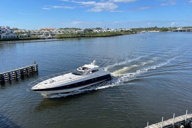 Luxury Yacht 65' Sunseeker 4 hours from Palm Beach - Who Is This Tour Best For?