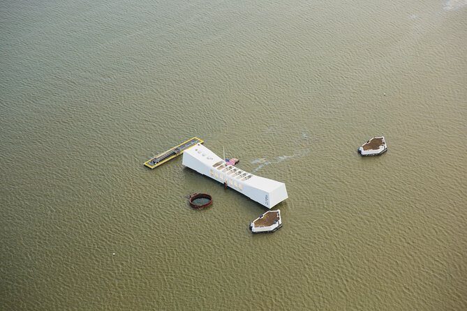 Magnum PI Hughes 500 4-Passenger Doors-Off Helicopters - What Makes This Tour Stand Out?