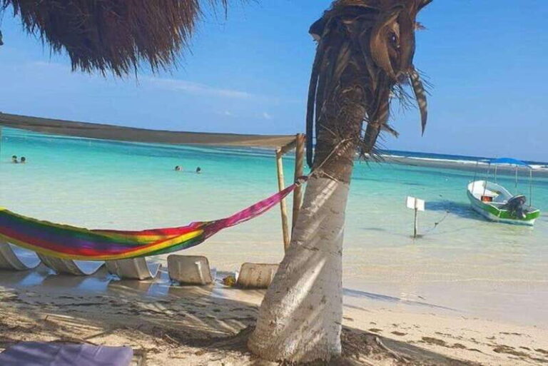 Mahahual:Mexican Cooking Class +Beach Day & relaxing massage - FAQs