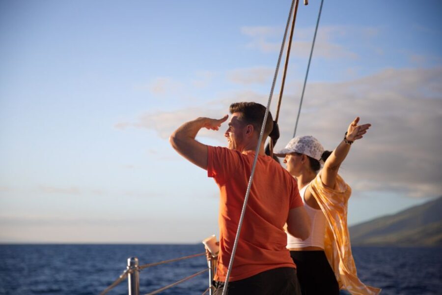 Maui: Morning Sail with the Whales Ma'alaea - An In-Depth Look at the Maui Morning Whale Sail