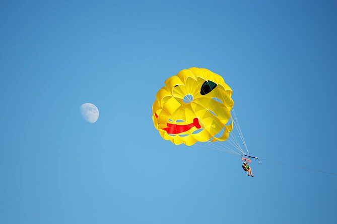 Maunalua Bay Higher Flyer Parasailing Adventure - The Crew and the Environment