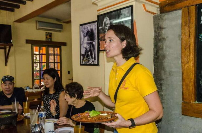 Mazatlan: Barrio Bites Tour in a Traditional Taxi - The Itinerary Breakdown