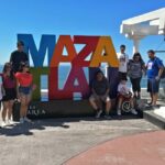 Mazatlan: Guided City Tour with Cliff's Diver Show & Lunch - A Closer Look at the Tour Experience