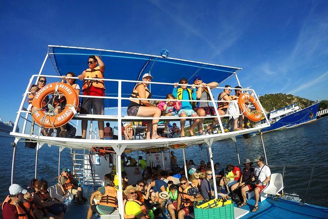 Mazatlan Sightseeing with Lunch and 2 Activities For up to 8 Passengers - Transportation, Duration, and Group Size