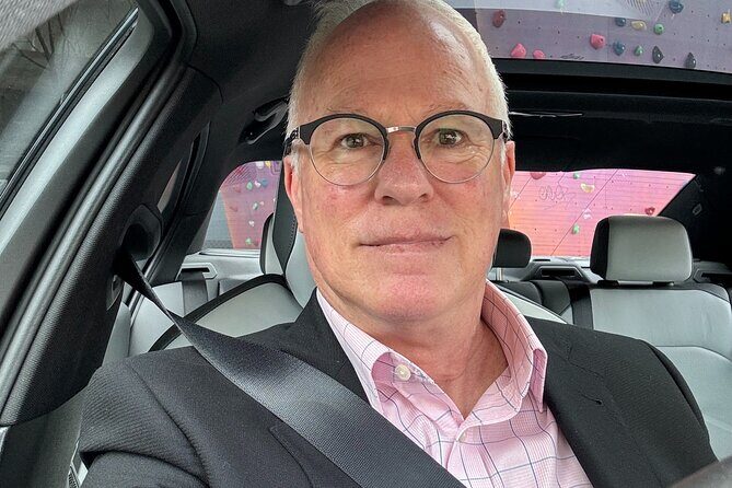 Melbourne Luxury EV Airport Transfer - Deep Dive: The Ride Experience