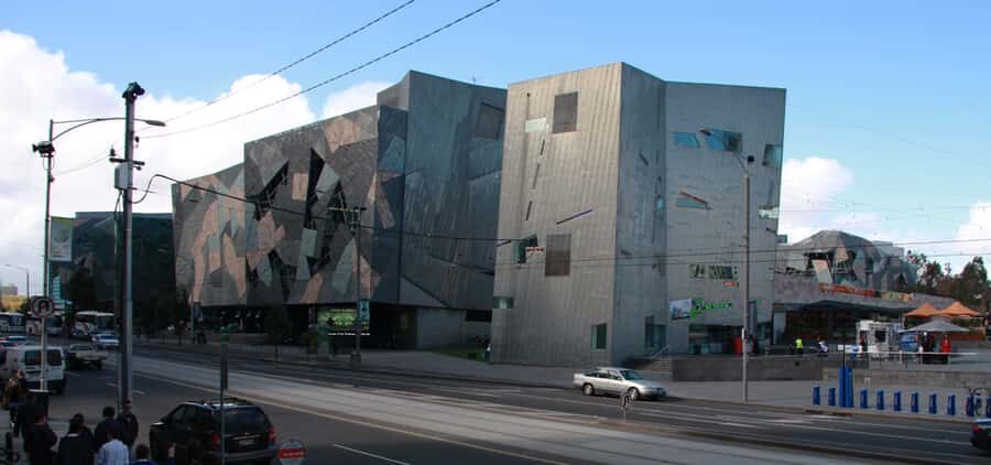 Melbourne Small Group Tour (van and walk) with Beach Boxes - Who Is This Tour Best For?