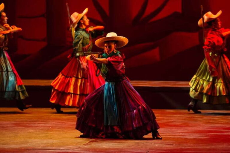 Mexico City: Mexican Folklore Ballet - What You Can Expect from the Mexican Folklore Ballet