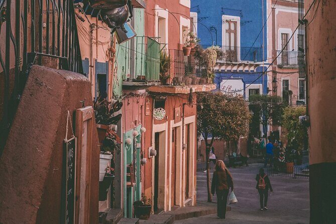 Mexico City to Guanajuato - Private transfer, 2 Sightseeing hours, local driver - Who Should Consider This Experience?