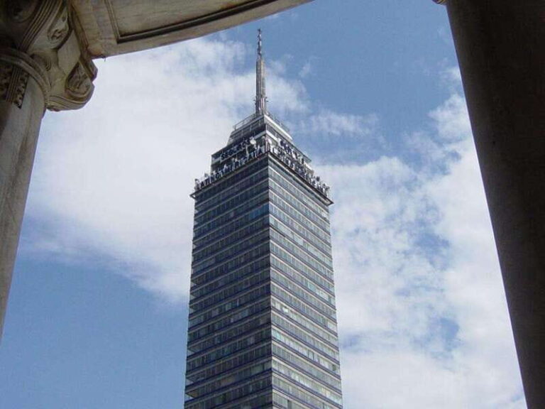 Mexico City: Torre Latinoamericana Admission by MIRADOR - The Experience of the Observation Deck