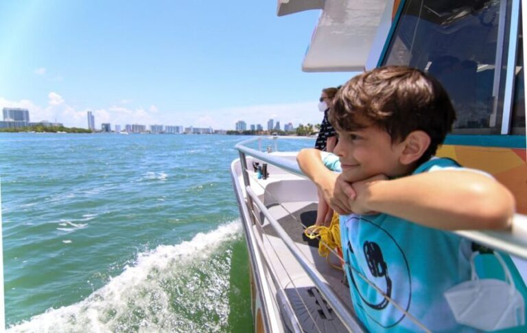 Miami: Biscayne Bay Celebrity Homes Sightseeing Cruise - The Itinerary in Detail