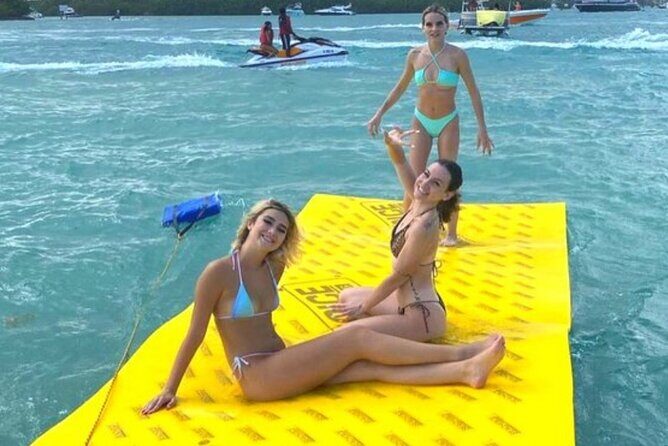 Miami Celebration! (Bathroom/AC/Kitchen) - Who Will Love This Experience?