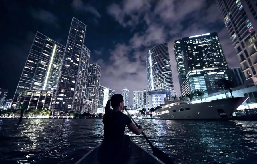 Miami: City Lights SUP or Kayak Night Tour - The Experience in Detail