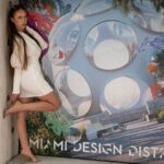 Miami Model Style Photoshoot with a Pro Model Photographer - Who Will Love This Experience?