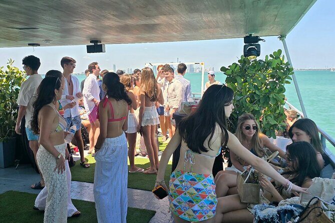 Miami NYE 2026 Yacht Party with Dinner, Open Bar & Fireworks - Practicalities and Considerations