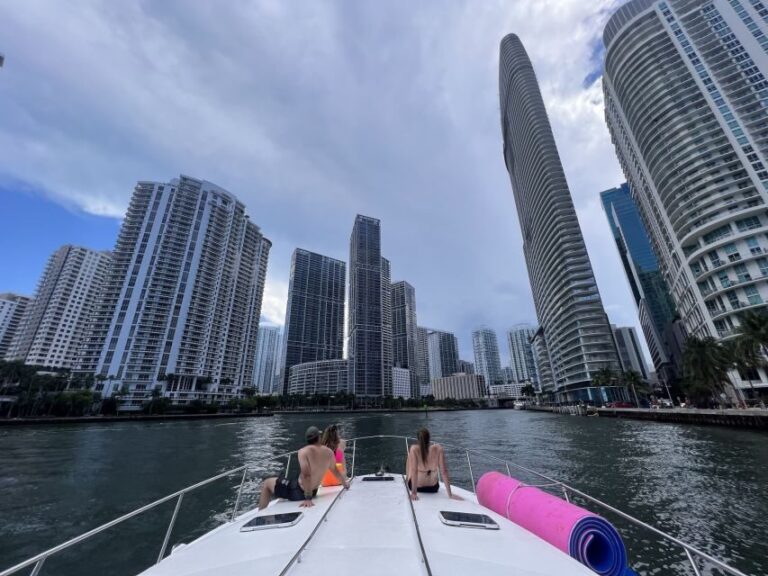 Miami: Private 52ft Luxury Yacht Rental with Captain - What’s Not So Perfect?