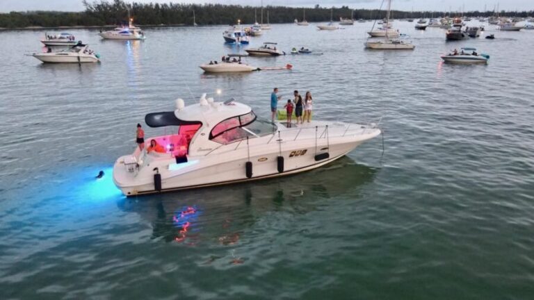 Miami: Private Yacht Charter - The Experience: What Its Like to Cruise Miami’s Waterways