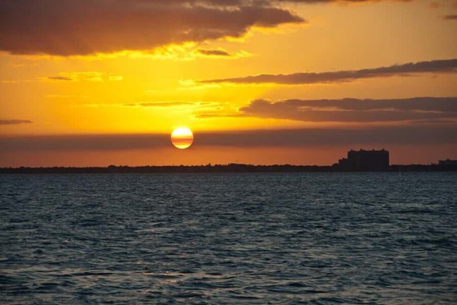 Miami Sunset Champagne Cruise Top Rated for Skyline Views - A Deep Dive into the Cruise Experience