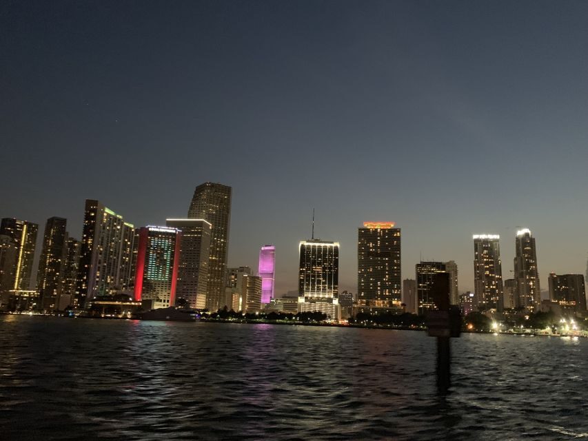 Miami: Sunset Cruise with Celebrity Homes & Open Bar - The Sights and Stops