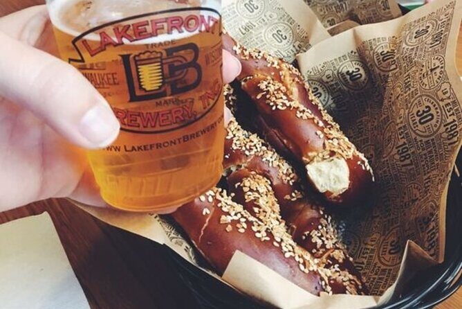 Milwaukee : Best Street Food Private Tour With A Local Guide - Authentic Voices and Expectations