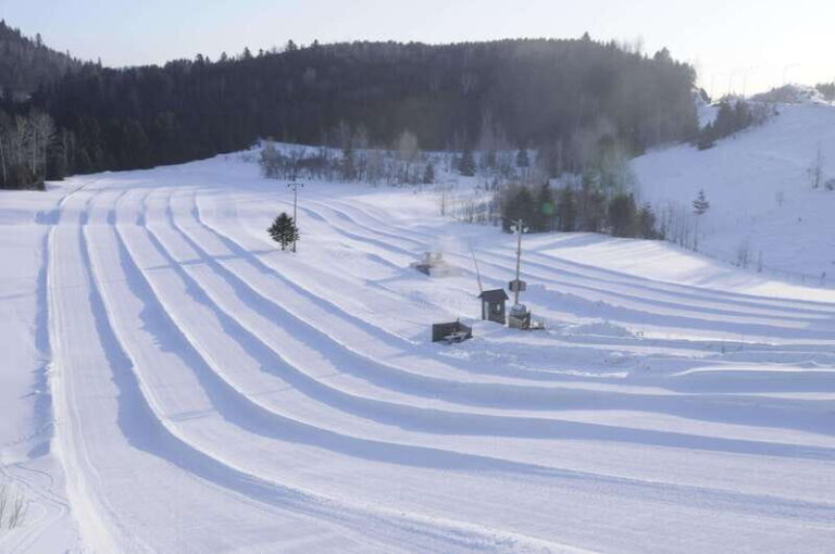Mont-Tremblant: Snow Tubing with a Mechanical Lift - The Experience in Detail