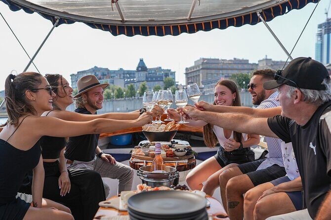 Montreal: Guided Electric Boat Cruise with Onboard Drinks - Exploring Montreal from the Water: A Detailed Look at the Electric Boat Cruise