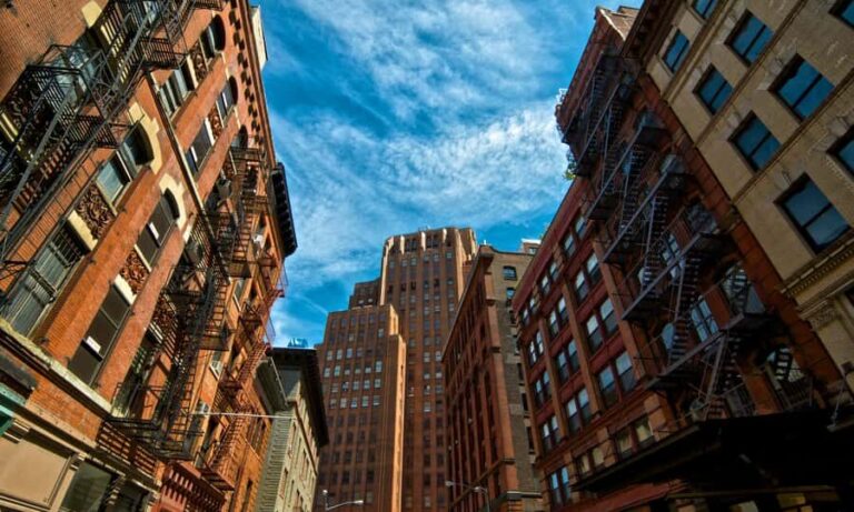 Montreal: Private Walking Tour of Downtown and Old Montreal - What to Expect and Practicalities