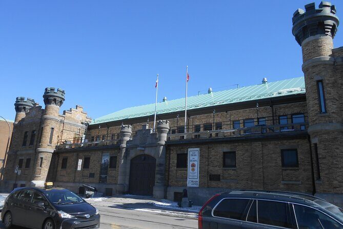 Montreal self-guided walking tour and scavenger hunt - The Actual Experience