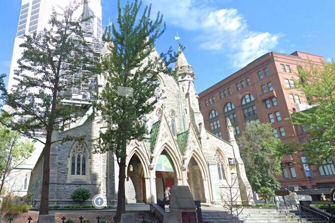 Montreal's Golden Square Mile: A Self-Guided Audio Tour - The Downsides