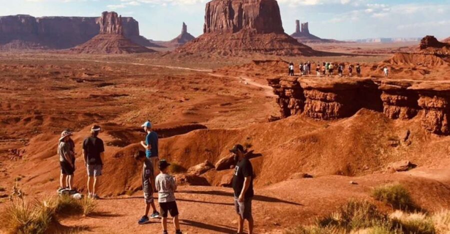 Monument Valley: Backcountry Jeep Tour with Navajo Guide - Deep Dive into the Landmarks