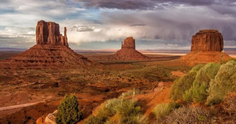 Monument Valley: Guided Tour of Secluded Locations - The Viewpoints and Highlights