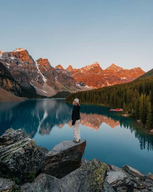 Moraine Lake Sunrise: Premium Tour from Canmore & Banff - The Experience at Moraine Lake