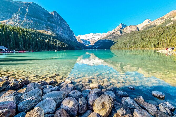 Moraine Lake,Lake Louise,Emerald& Peyto Lake 4 lakes from Canmore - Real Traveler Perspectives and What We Can Learn