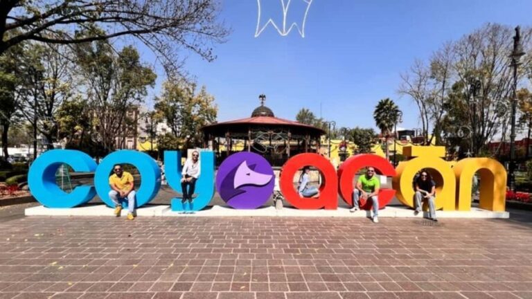 Music and Tequila in Xochimilco visits Coyoacán and CU - What’s Included and What’s Not