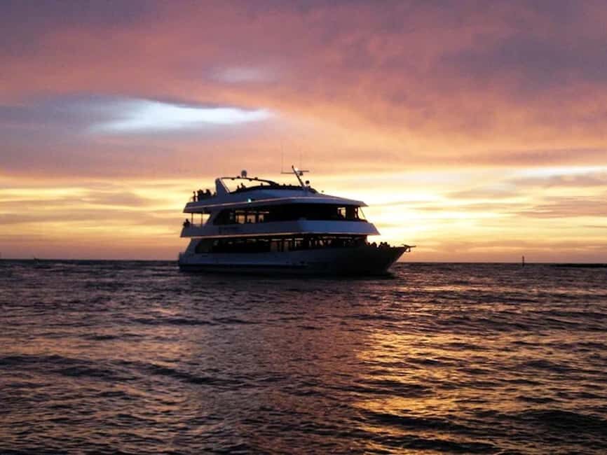 Naples: Sightseeing and Dining Cruises - Food and Drink Options