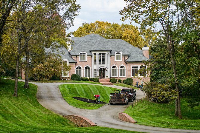 Nashville "Homes Of The Stars" Narrated Bus Tour with 30+ Celebrity Homes - The Itinerary in Detail