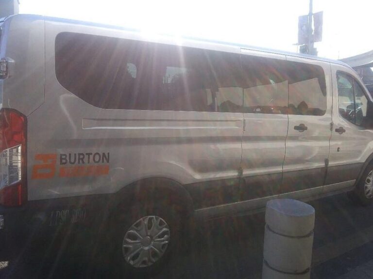 Nashville: Party Bus Experience - What’s Included and What to Know