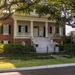 Natchez Self Guided Walking Tour - What Are the Downsides?