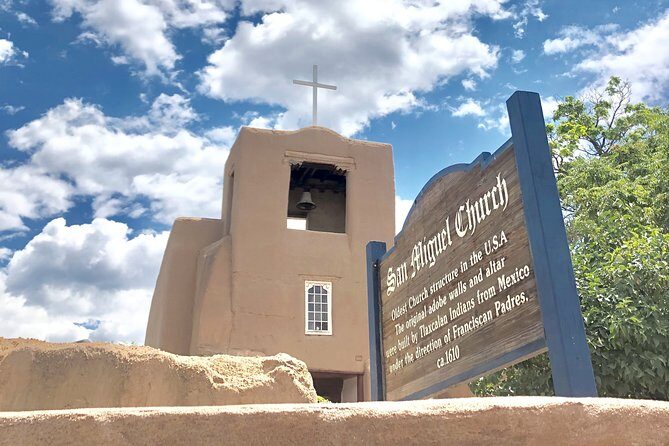 New Mexican Flavors Food Tour of the Santa Fe Plaza - The Guide and Tour Atmosphere