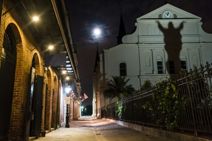 New Orleans: 2-Hour Ghosts & Vampires Walking Tour - The Stops and Stories: What Makes Each Unique