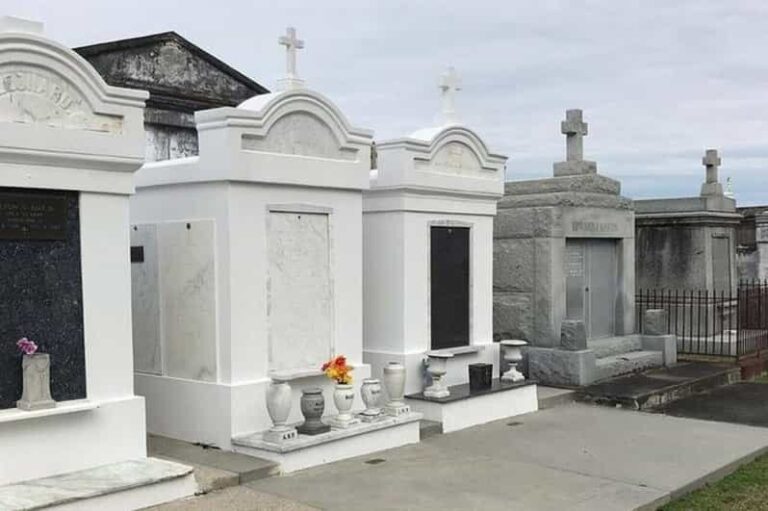 New Orleans: City and Cemetery Sightseeing Tour - Analyzing the Value