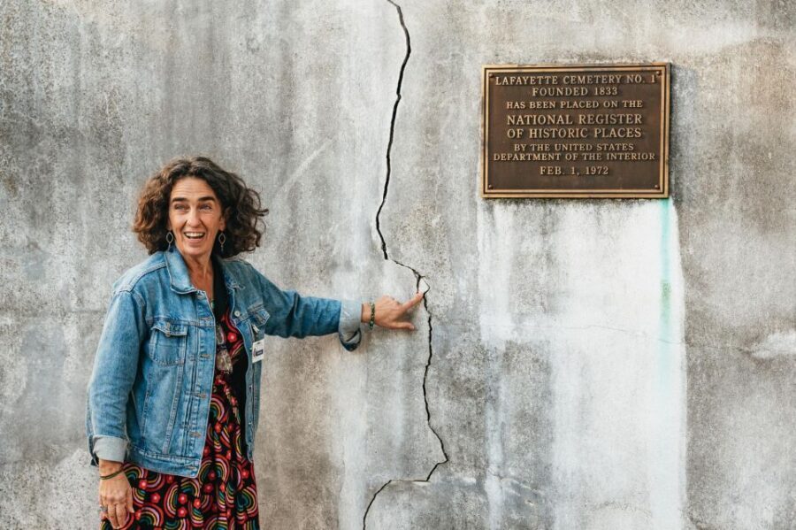 New Orleans: Garden District Guided Walking Tour - The Guides: The Heart of the Experience