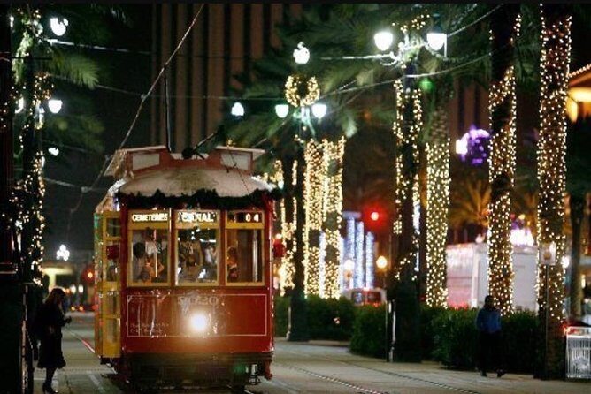 New Orleans Jingle Bells, Booze, History, Paranormal and Voodoo Walking Tour - Analyzing the Cost and Value