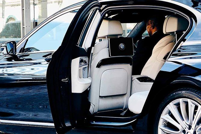 New York Airport Luxury Transfer : Newark Airport to New York City - What Does the Experience Look Like?