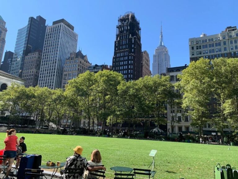 New York City: Art Deco and Architecture Landmarks Tour - Discovering Art Deco in Midtown: What You Can Expect