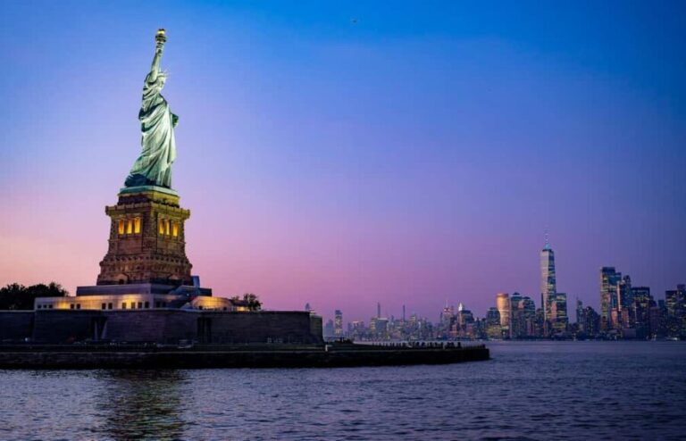 New York City: Signature Dinner Cruise on the Eternity - The Practical Side: What You Need to Know