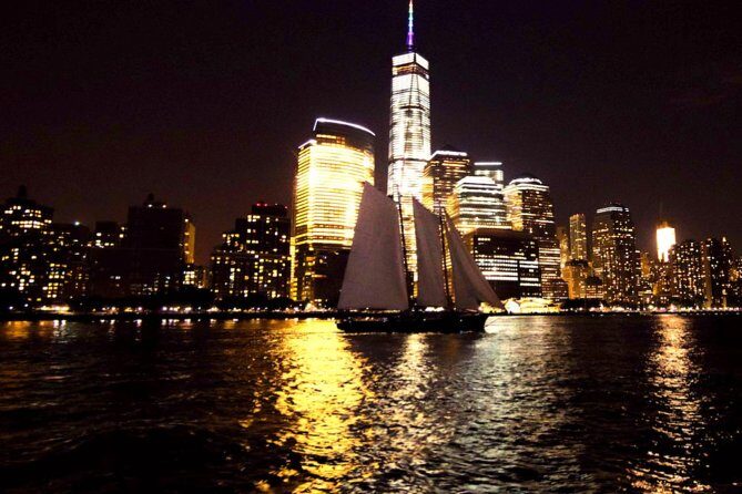 New York City Skyline Lights Sail - Who Is This Tour Best For?