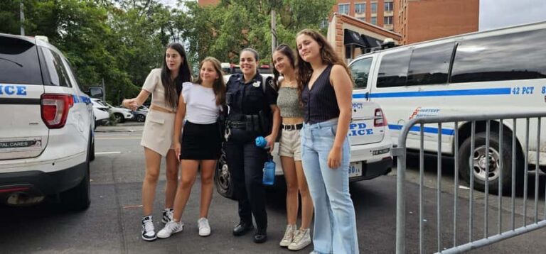 New York Contrasts Tour in Spanish, three great neighborhoods. - Practical Details