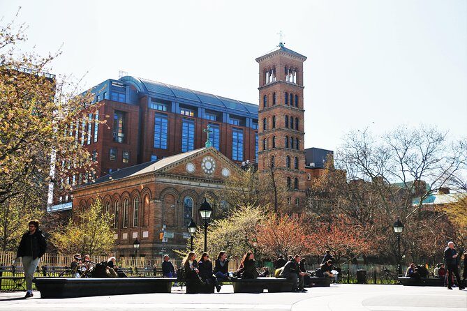 New York Walking Tour with Private Local Guide - Rockefeller Center and the Main Libraries