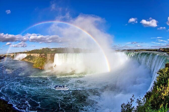 Niagara Falls Toronto Montreal Quebec 5 Day Tour from Boston - Who Should Consider This Tour?